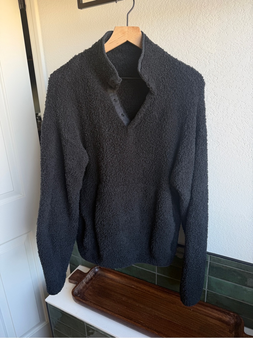 Skims Cozy Knit Pullover. Black. S/M. Like New. SUPER soft/cozy.